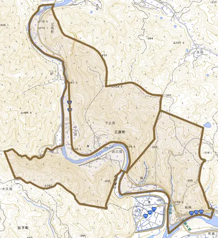 三原町とその周辺の地図。町の範囲を重ねている