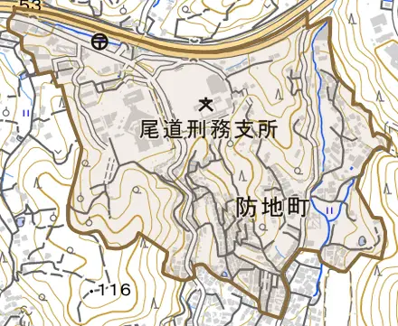 防地町とその周辺の地図。町の範囲を重ねている