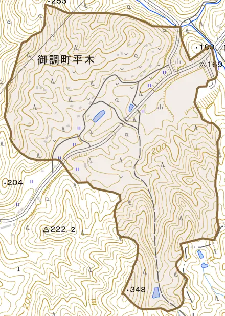 御調町平木とその周辺の地図。町の範囲を重ねている