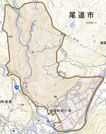 御調町貝ケ原とその周辺の地図。町の範囲を重ねている