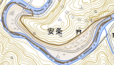 安条とその周辺の地図。町の範囲を重ねている