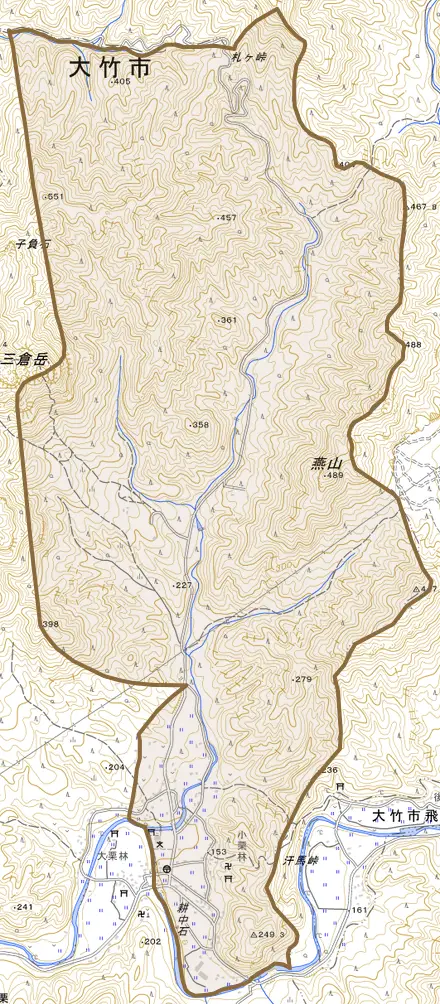 栗谷町小栗林とその周辺の地図。町の範囲を重ねている