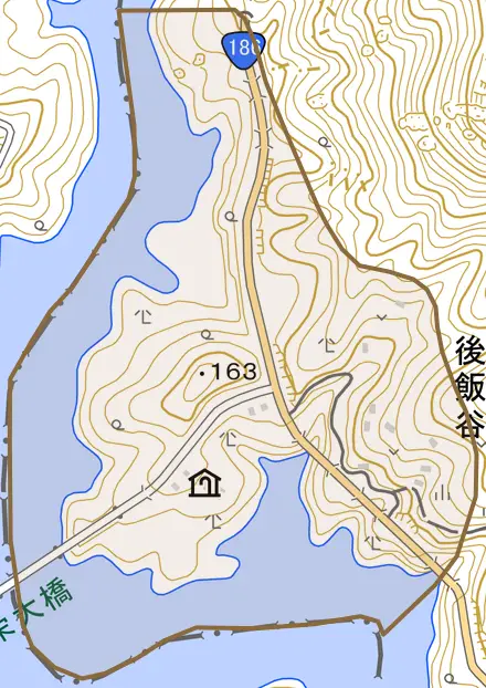 後飯谷とその周辺の地図。町の範囲を重ねている