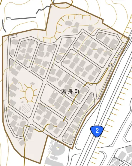 湯舟町とその周辺の地図。町の範囲を重ねている