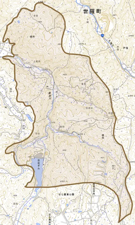 大字徳市とその周辺の地図。町の範囲を重ねている