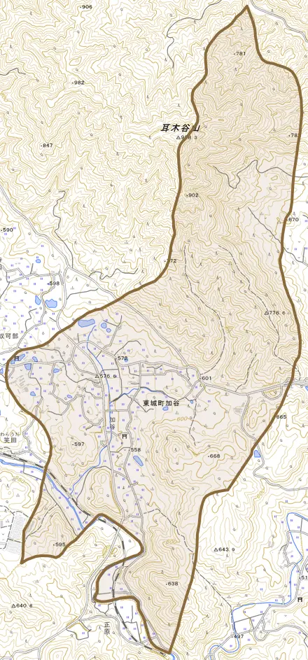 東城町加谷とその周辺の地図。町の範囲を重ねている