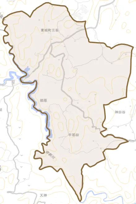 東城町三坂とその周辺の地図。町の範囲を重ねている