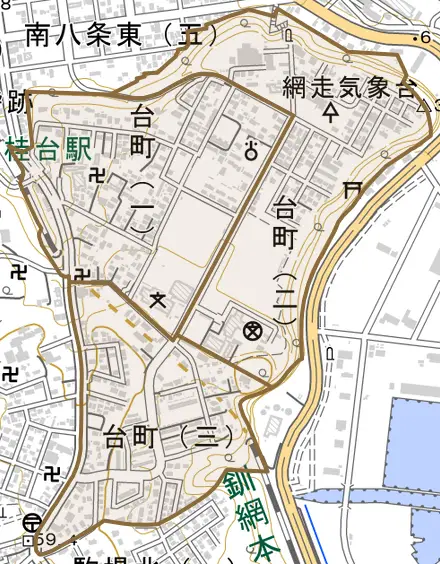 台町とその周辺の地図。町の範囲を重ねている