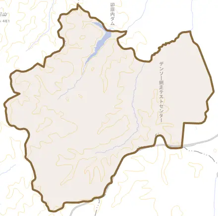 字越歳とその周辺の地図。町の範囲を重ねている
