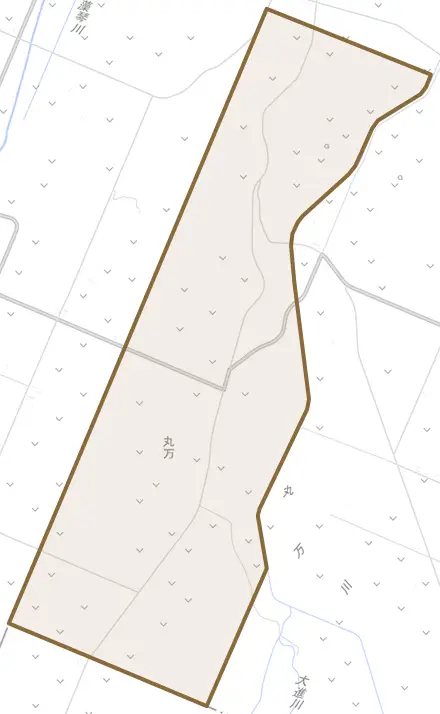 字丸万とその周辺の地図。町の範囲を重ねている
