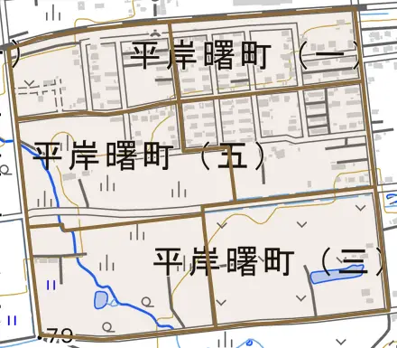 平岸曙町とその周辺の地図。町の範囲を重ねている