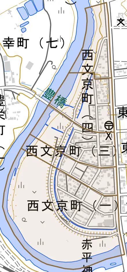 西文京町とその周辺の地図。町の範囲を重ねている