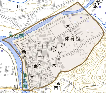 新町とその周辺の地図。町の範囲を重ねている
