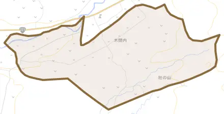 字社の山とその周辺の地図。町の範囲を重ねている