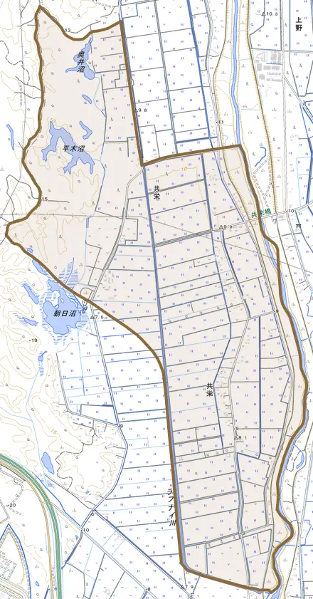 字共栄とその周辺の地図。町の範囲を重ねている