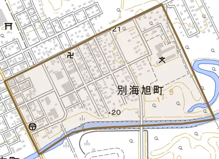 別海旭町とその周辺の地図。町の範囲を重ねている