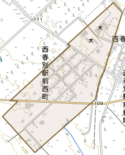 西春別駅前西町とその周辺の地図。町の範囲を重ねている