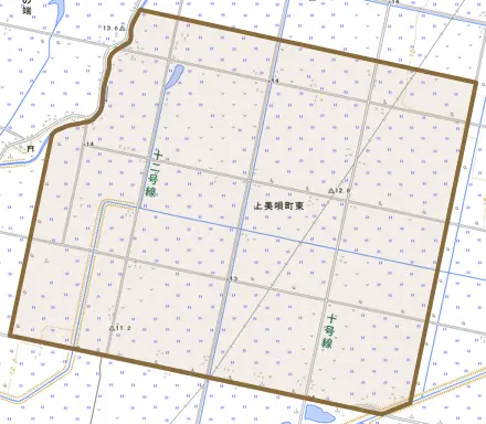上美唄町東とその周辺の地図。町の範囲を重ねている