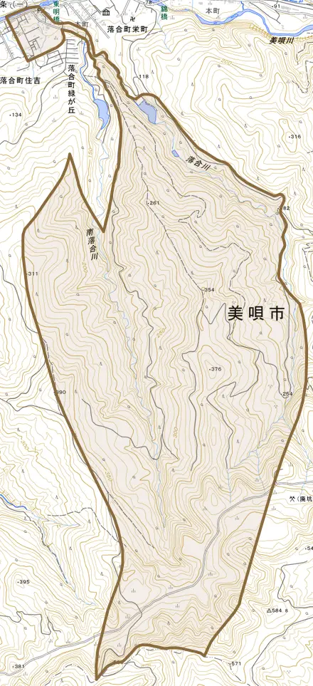 落合町本町とその周辺の地図。町の範囲を重ねている