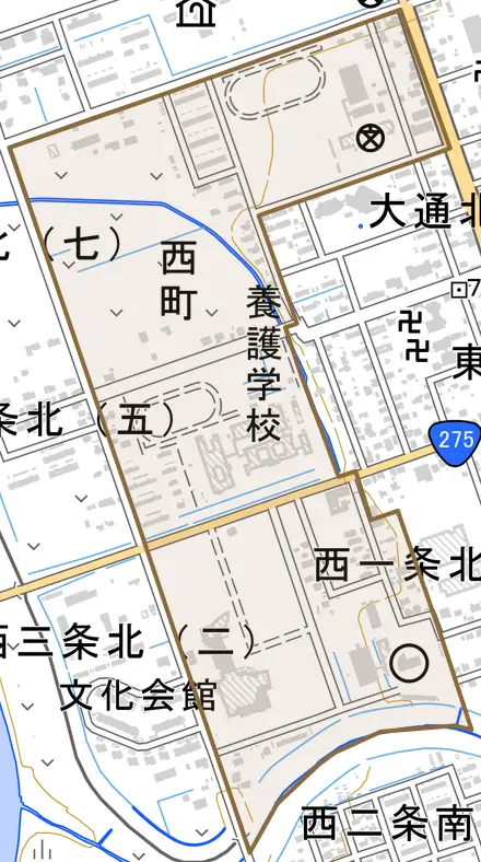 字西町とその周辺の地図。町の範囲を重ねている