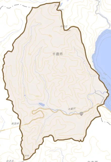 美笛とその周辺の地図。町の範囲を重ねている