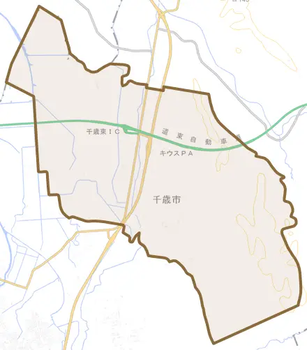 中央とその周辺の地図。町の範囲を重ねている