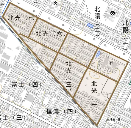 北光とその周辺の地図。町の範囲を重ねている