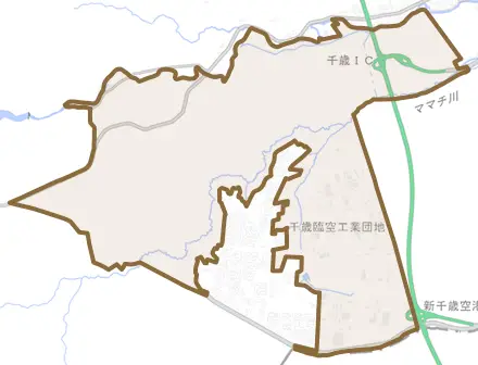 泉沢とその周辺の地図。町の範囲を重ねている