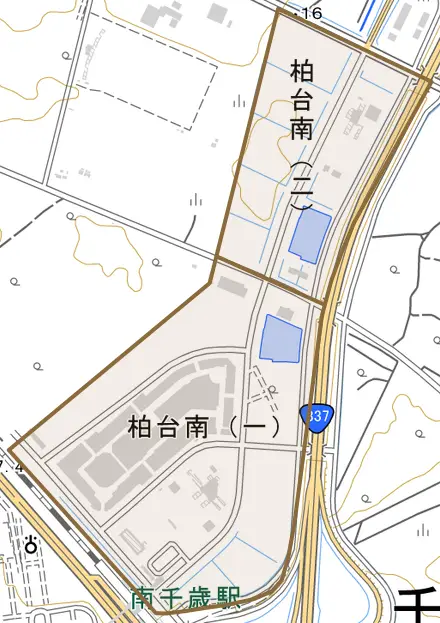 柏台南とその周辺の地図。町の範囲を重ねている