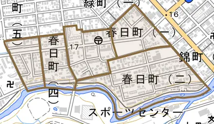 春日町とその周辺の地図。町の範囲を重ねている