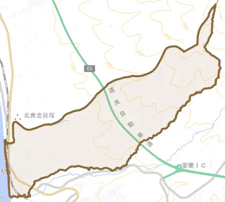 南黄金町とその周辺の地図。町の範囲を重ねている