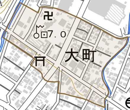 大町とその周辺の地図。町の範囲を重ねている