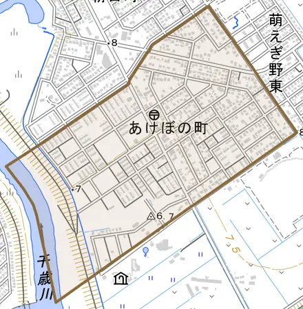 あけぼの町とその周辺の地図。町の範囲を重ねている
