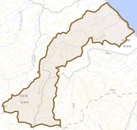 風烈布とその周辺の地図。町の範囲を重ねている