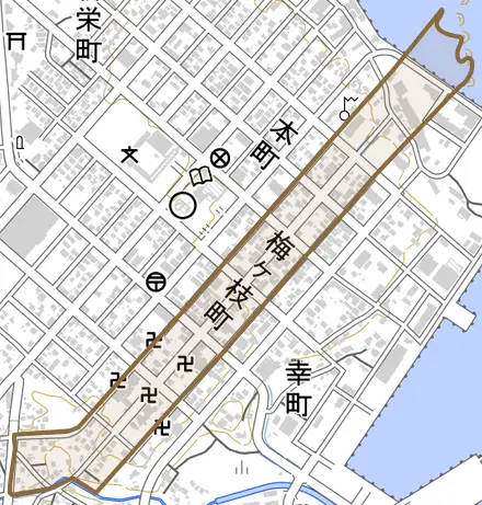 梅ヶ枝町とその周辺の地図。町の範囲を重ねている