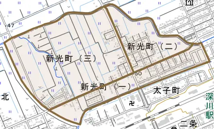 新光町とその周辺の地図。町の範囲を重ねている