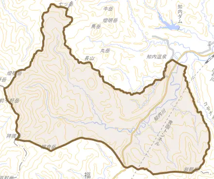 字千軒とその周辺の地図。町の範囲を重ねている