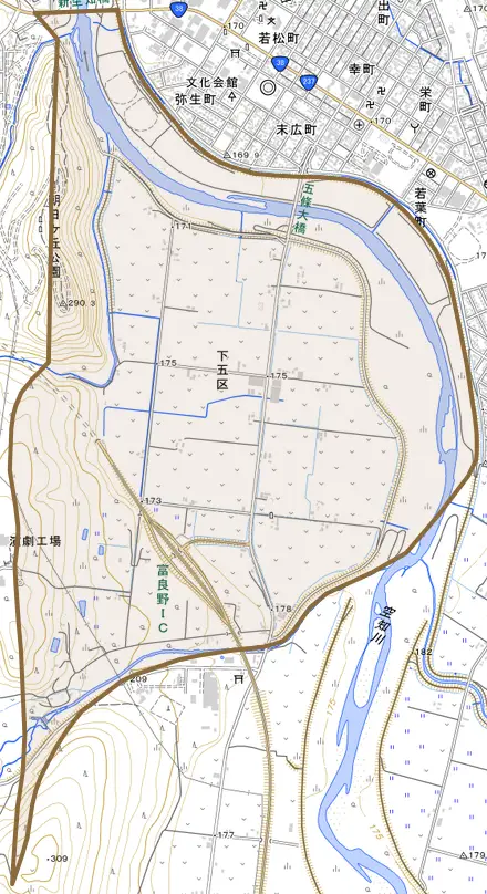 字下五区とその周辺の地図。町の範囲を重ねている