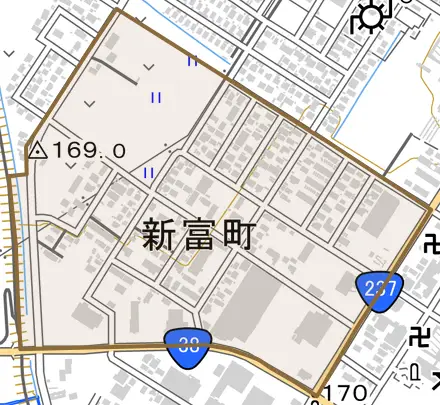 新富町とその周辺の地図。町の範囲を重ねている