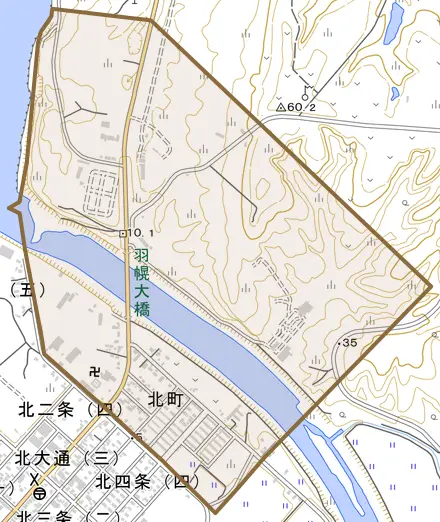北町とその周辺の地図。町の範囲を重ねている