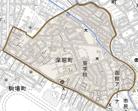 深堀町とその周辺の地図。町の範囲を重ねている
