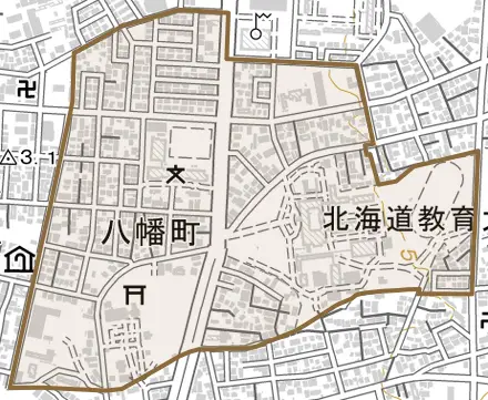 八幡町とその周辺の地図。町の範囲を重ねている