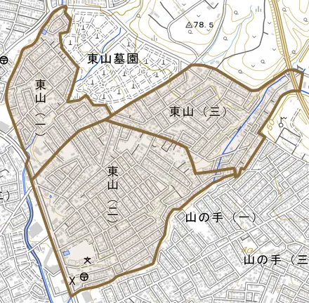 東山とその周辺の地図。町の範囲を重ねている