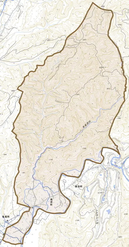 庵原町とその周辺の地図。町の範囲を重ねている