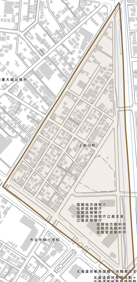 上新川町とその周辺の地図。町の範囲を重ねている