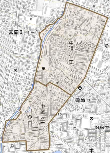 中道とその周辺の地図。町の範囲を重ねている