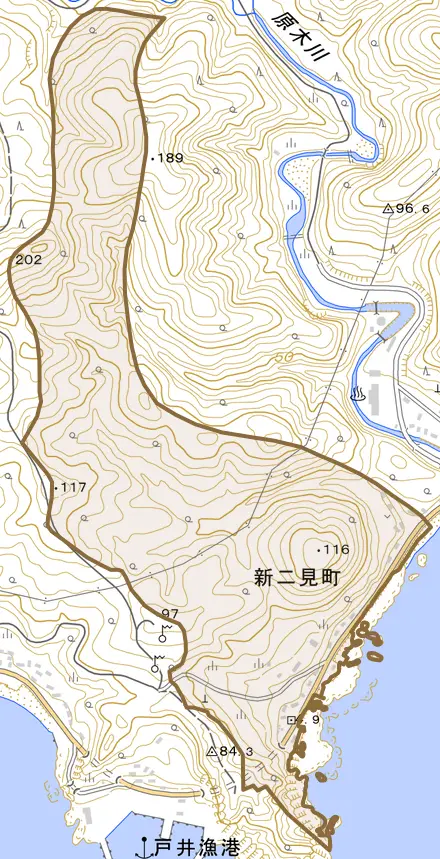 新二見町とその周辺の地図。町の範囲を重ねている