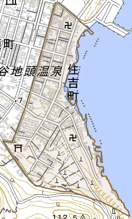 住吉町とその周辺の地図。町の範囲を重ねている