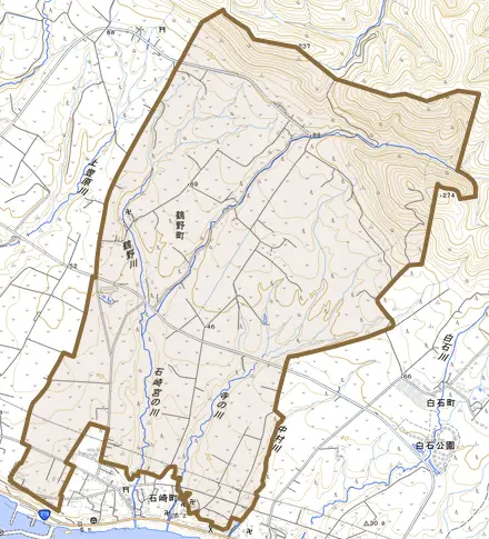 鶴野町とその周辺の地図。町の範囲を重ねている