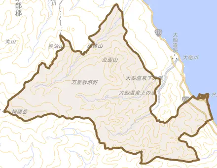 臼尻町とその周辺の地図。町の範囲を重ねている